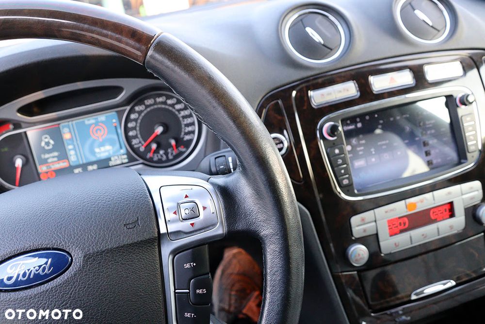 Ford Mondeo 2.2 TDCi Black Magic - 34