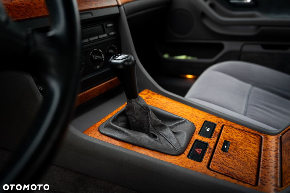 BMW Seria 7 730i - 23