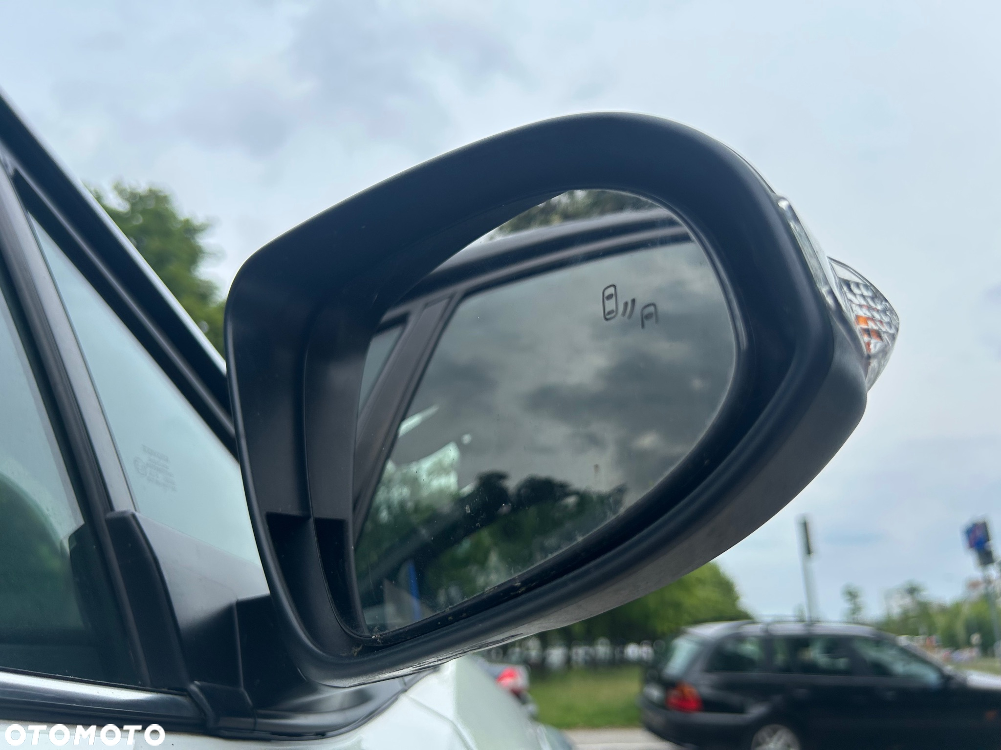 Toyota C-HR 1.2 T Dynamic - 30