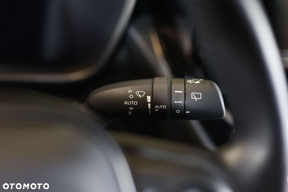 Toyota Corolla 1.8 Hybrid Style - 36