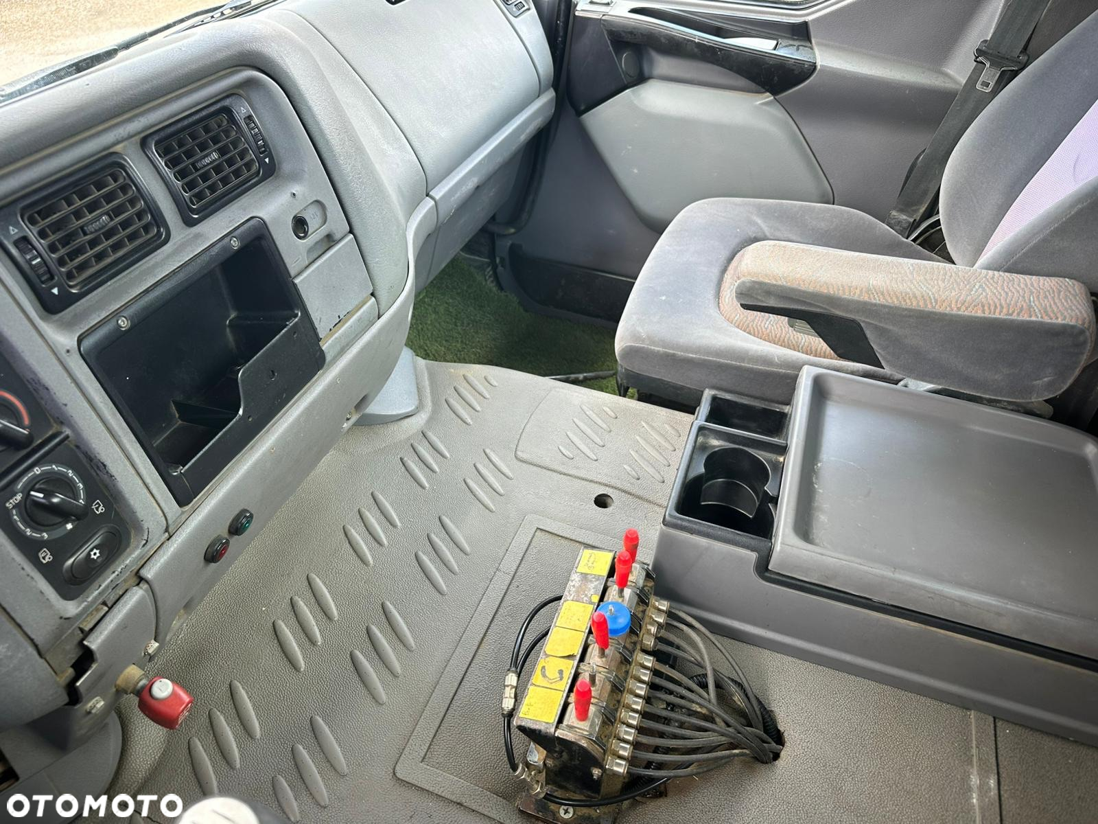 Renault Premium 420 DCI - 13