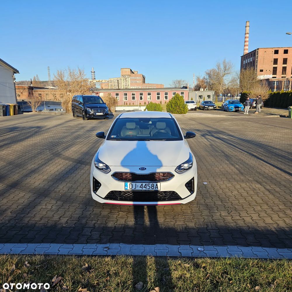 Kia ProCeed 1.6 T-GDI GT DCT - 4