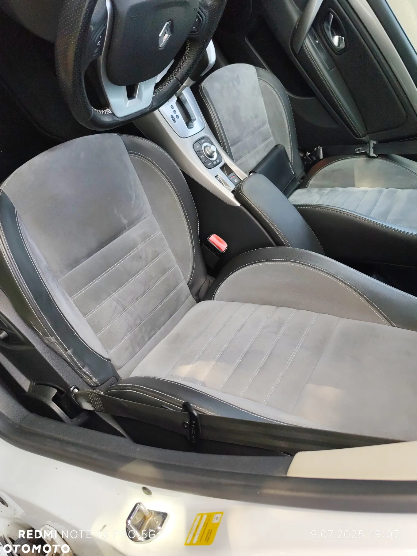 Renault Laguna Grandtour dCi 175 FAP Bose Edition - 28
