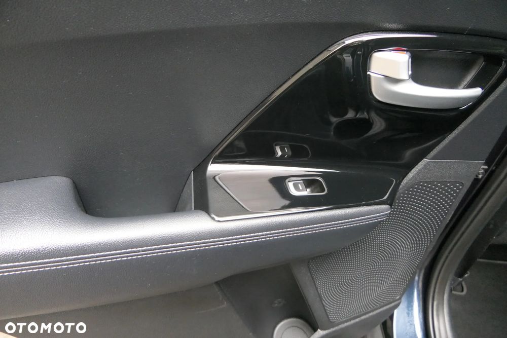 Kia Niro 1.6 GDI HEV 2WD OPF Edition 7 - 33
