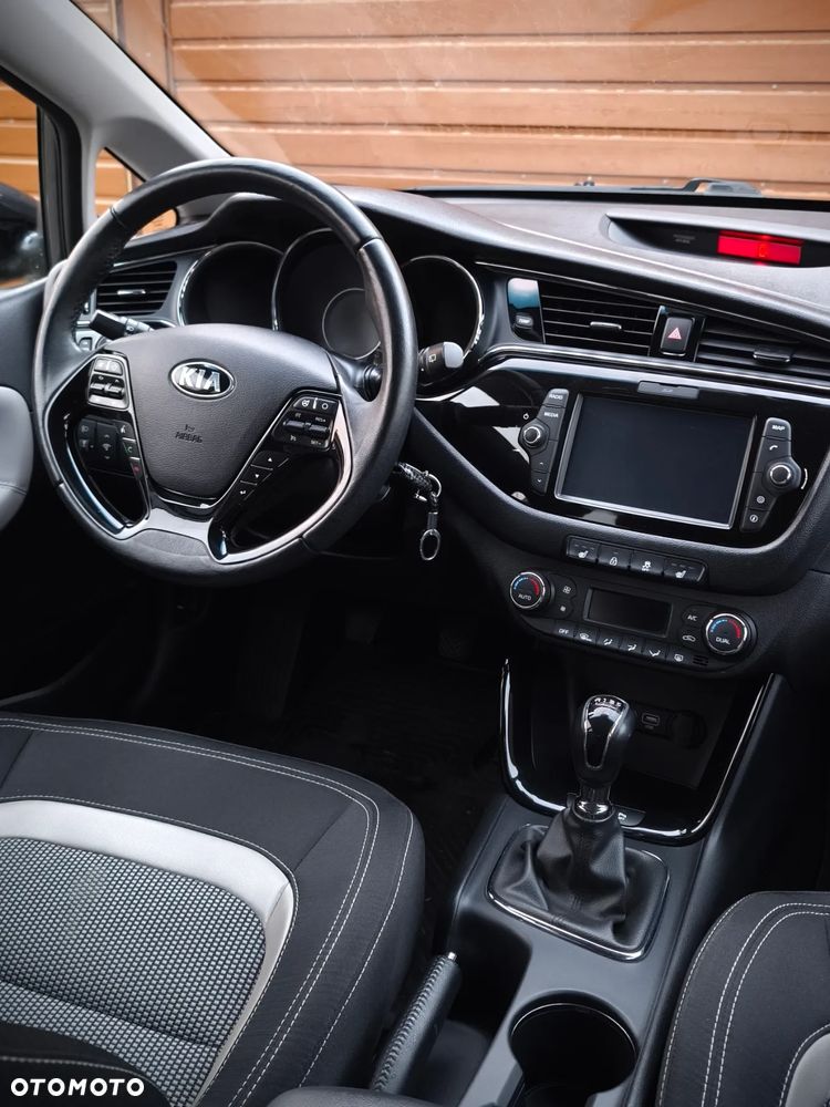 Kia Ceed 1.6 GDI Platinum Edition - 20