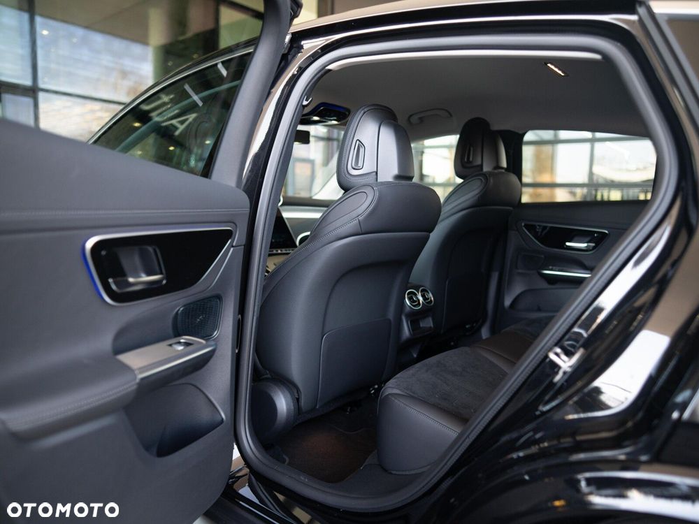 Mercedes-Benz GLC - 12
