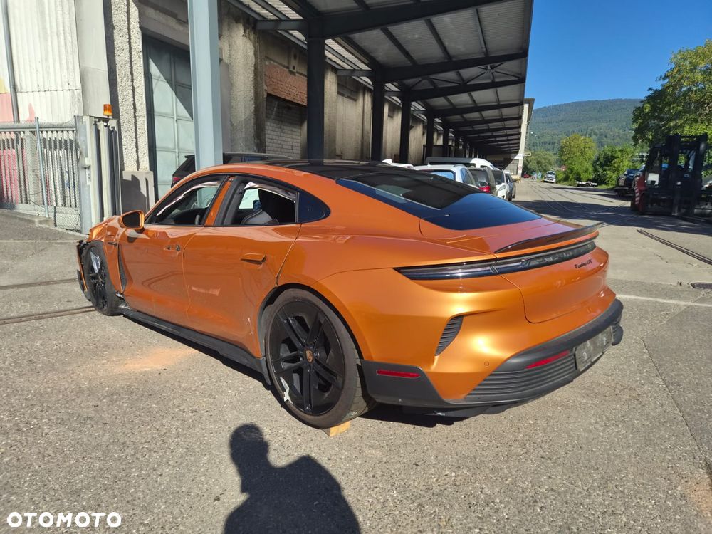 Porsche Taycan Turbo GT - 2