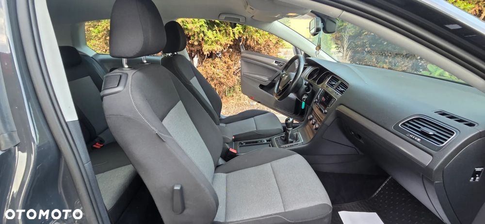 Volkswagen Golf 1.6 TDI BMT Highline - 33