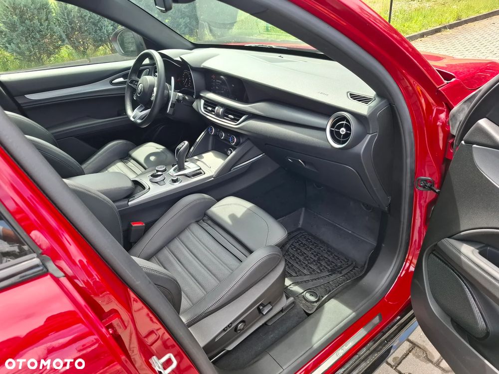 Alfa Romeo Stelvio 2.0 Turbo Veloce Q4 - 27
