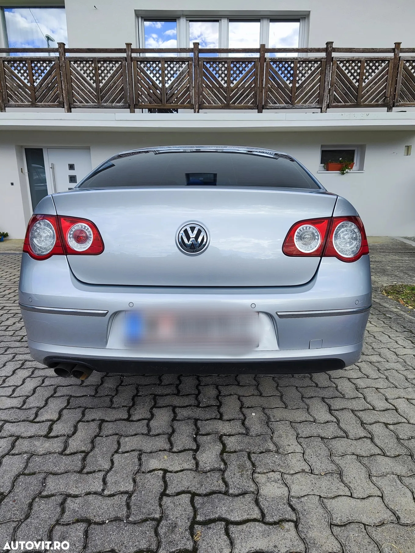 Volkswagen Passat - 4