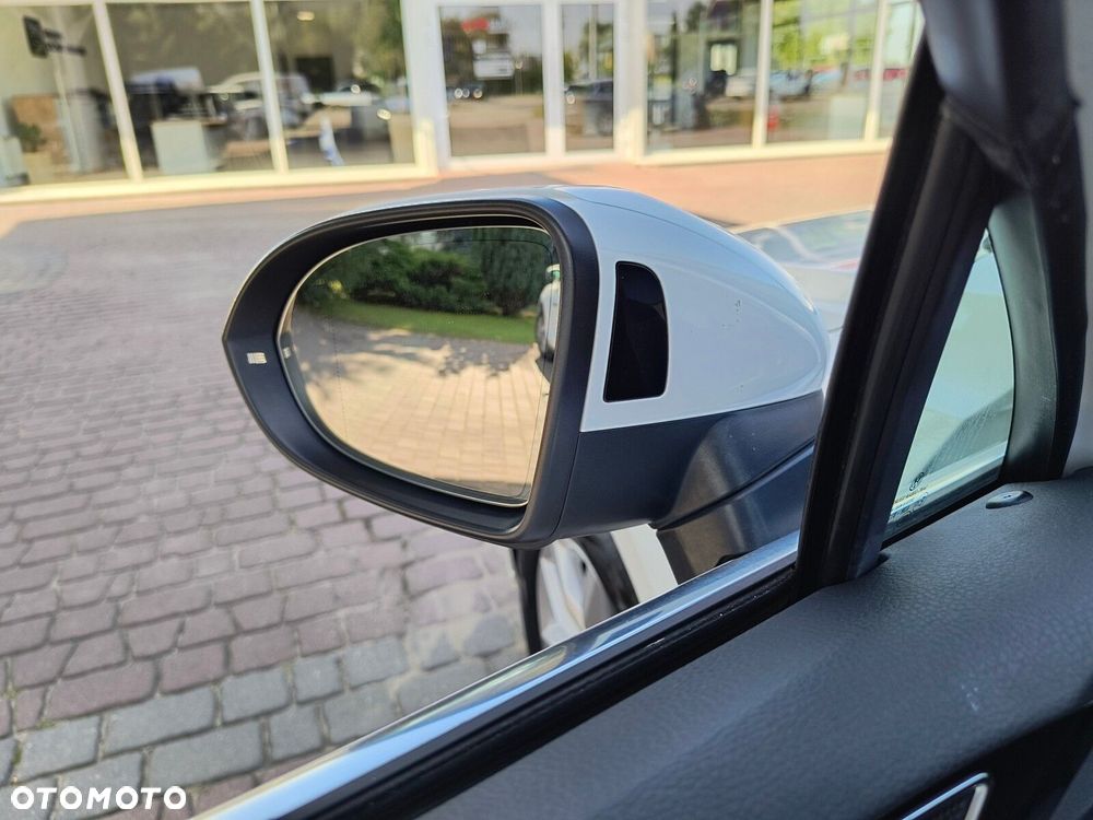 Volkswagen Passat 2.0 TDI EVO Business DSG - 20