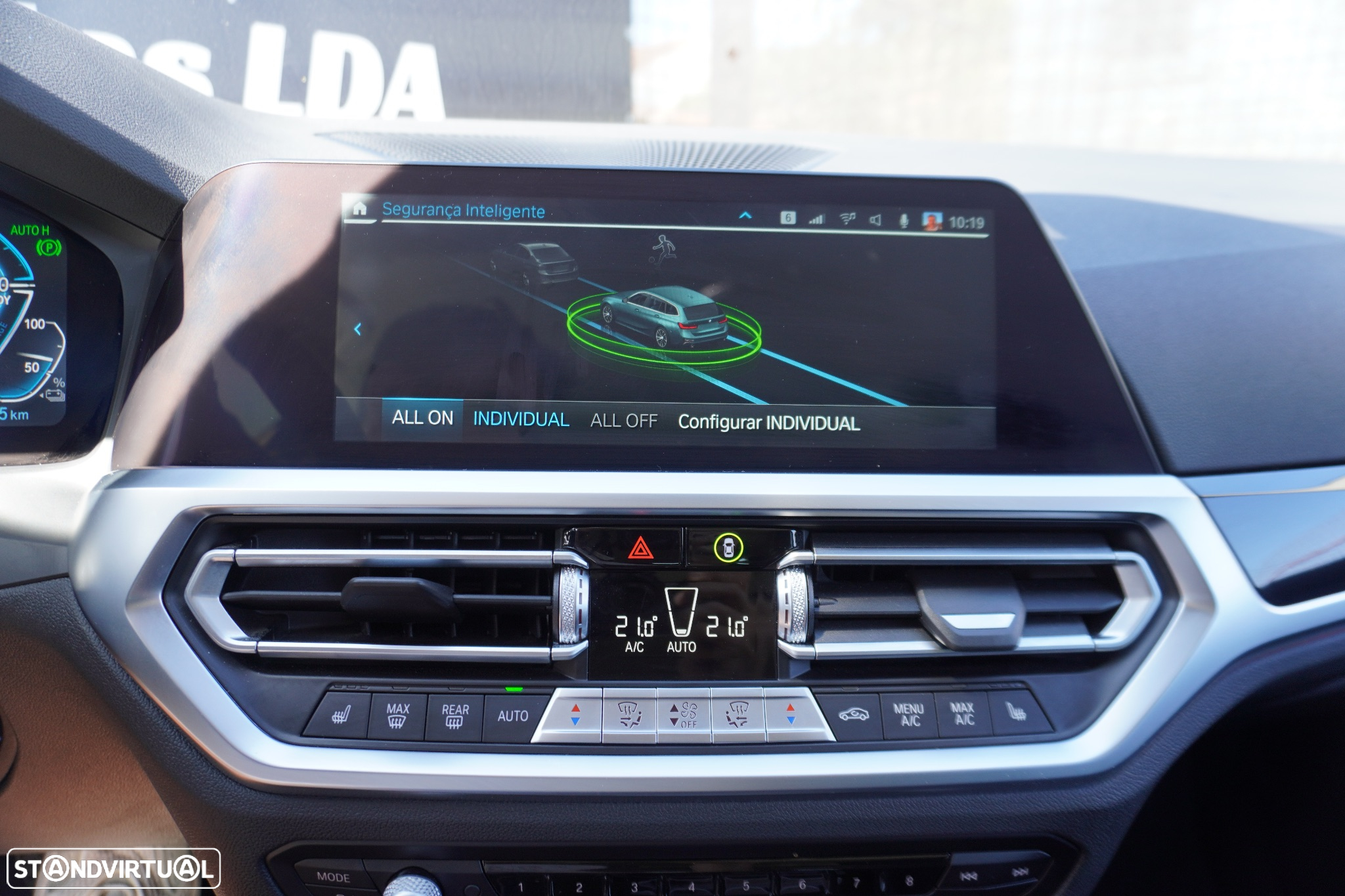 BMW 330 e Touring Line Sport Auto - 16