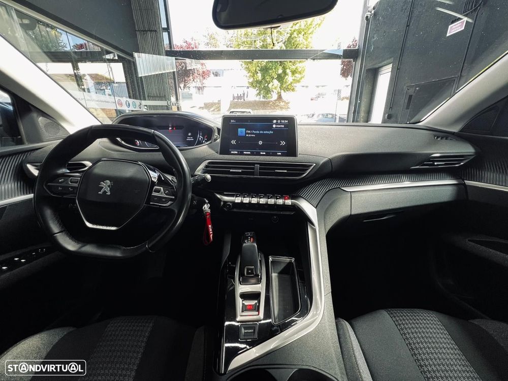 Peugeot 5008 1.5 BlueHDi Allure EAT8 - 19