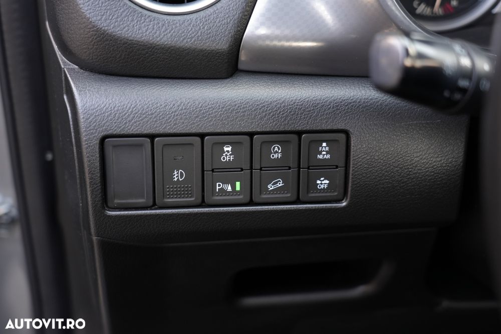 Suzuki Vitara 1.6 DDIS 4X4 Luxus - 16