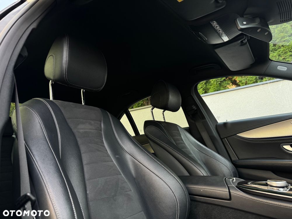 Mercedes-Benz Klasa E 200 9G-TRONIC AMG Line - 36