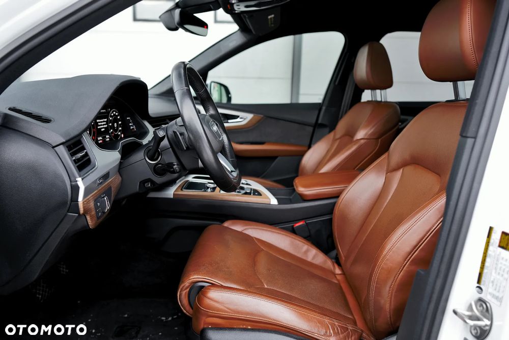Audi Q7 - 15