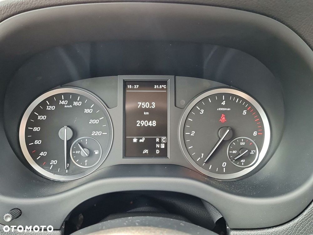 Mercedes-Benz Vito - 22