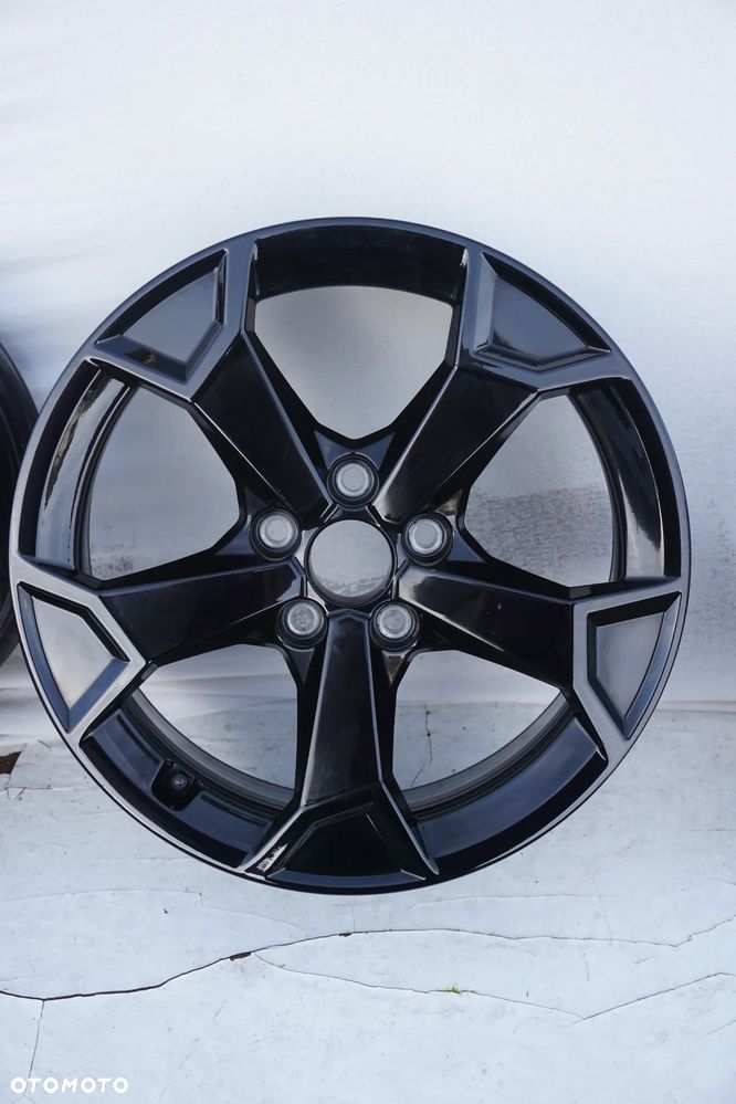 Audi 5x112 17 6,5J et38 83A601025AL - 1