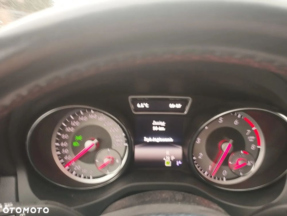 Mercedes-Benz CLA 200 7G-DCT AMG Line - 21