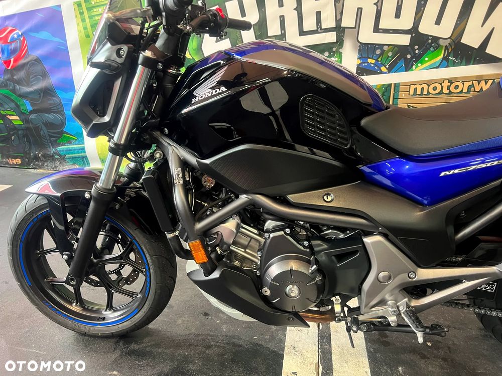 Honda NC - 19
