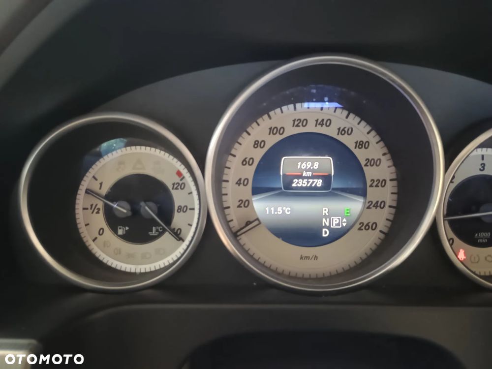 Mercedes-Benz Klasa E 220 BlueTEC BlueEFFICIENCY Edition - 6