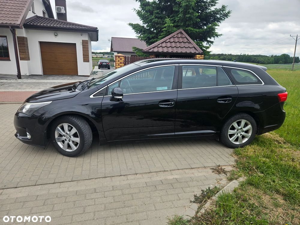 Toyota Avensis 2.0 D-4D Active - 5