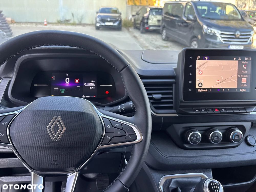 Renault Trafic - 13