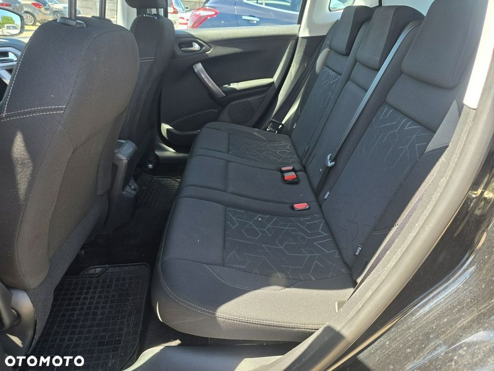 Peugeot 2008 1.6 VTi Allure - 17