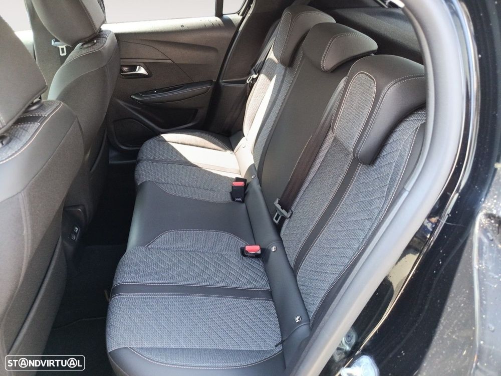 Peugeot 208 1.2 PureTech Allure - 13
