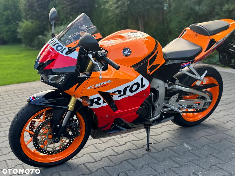 Honda CBR - 11