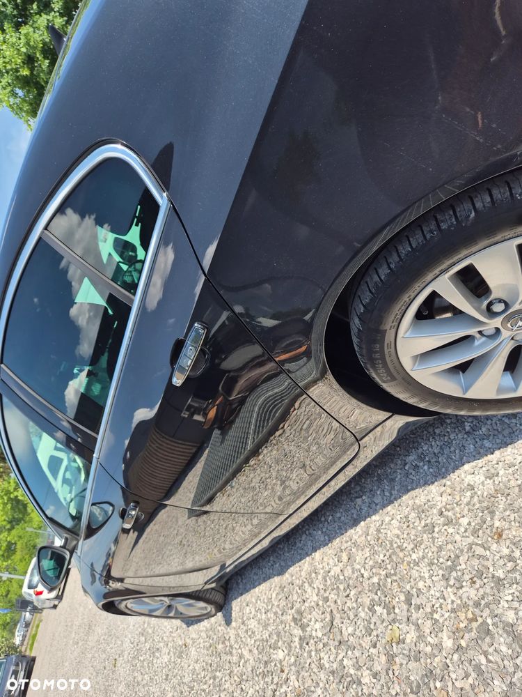 Opel Insignia 1.4 T Cosmo S&S - 24
