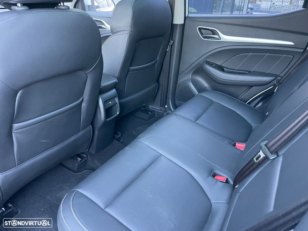 MG ZS EV 44.5 kWh Luxury - 10