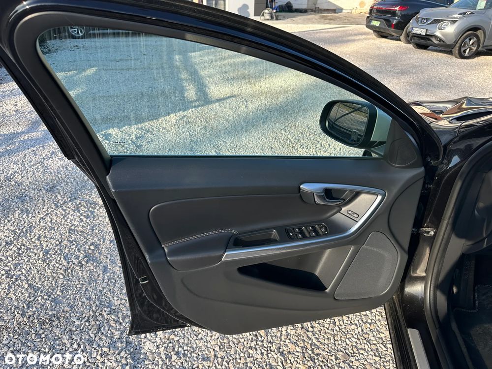 Volvo S60 D2 Drive-E R-Design Kinetic - 16