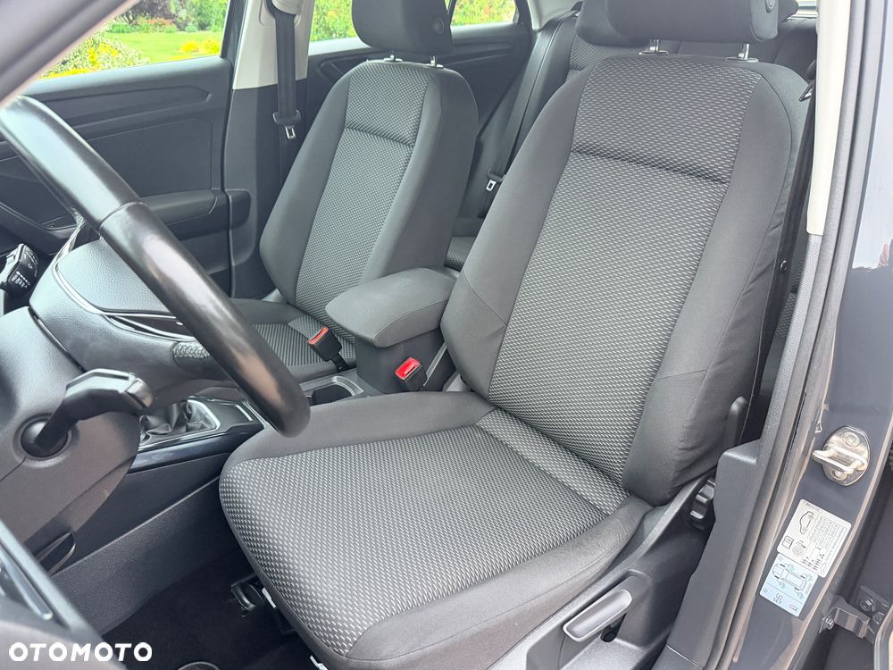 Volkswagen T-Roc 1.0 TSI Style - 25