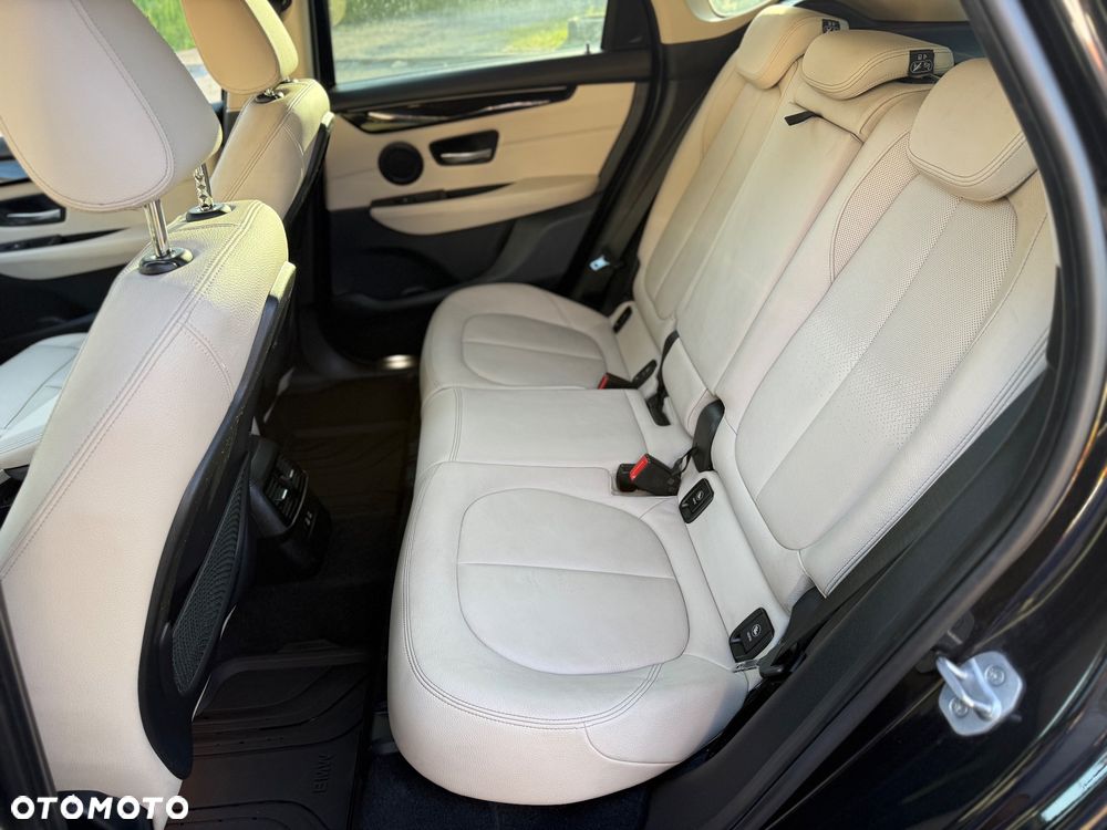 BMW Seria 2 218d Luxury Line sport - 18
