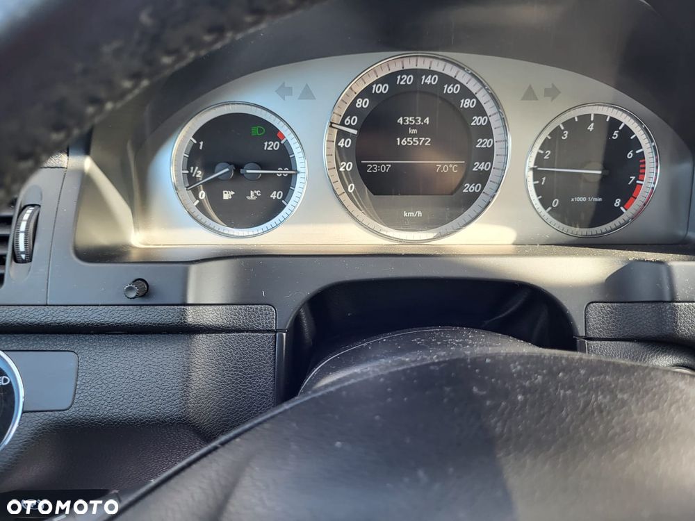 Mercedes-Benz Klasa C 180 Kompressor BlueEFFICIENCY Avantgarde - 19