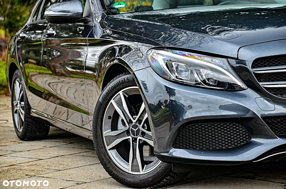 Mercedes-Benz Klasa C 180 7G-TRONIC Exclusive - 10