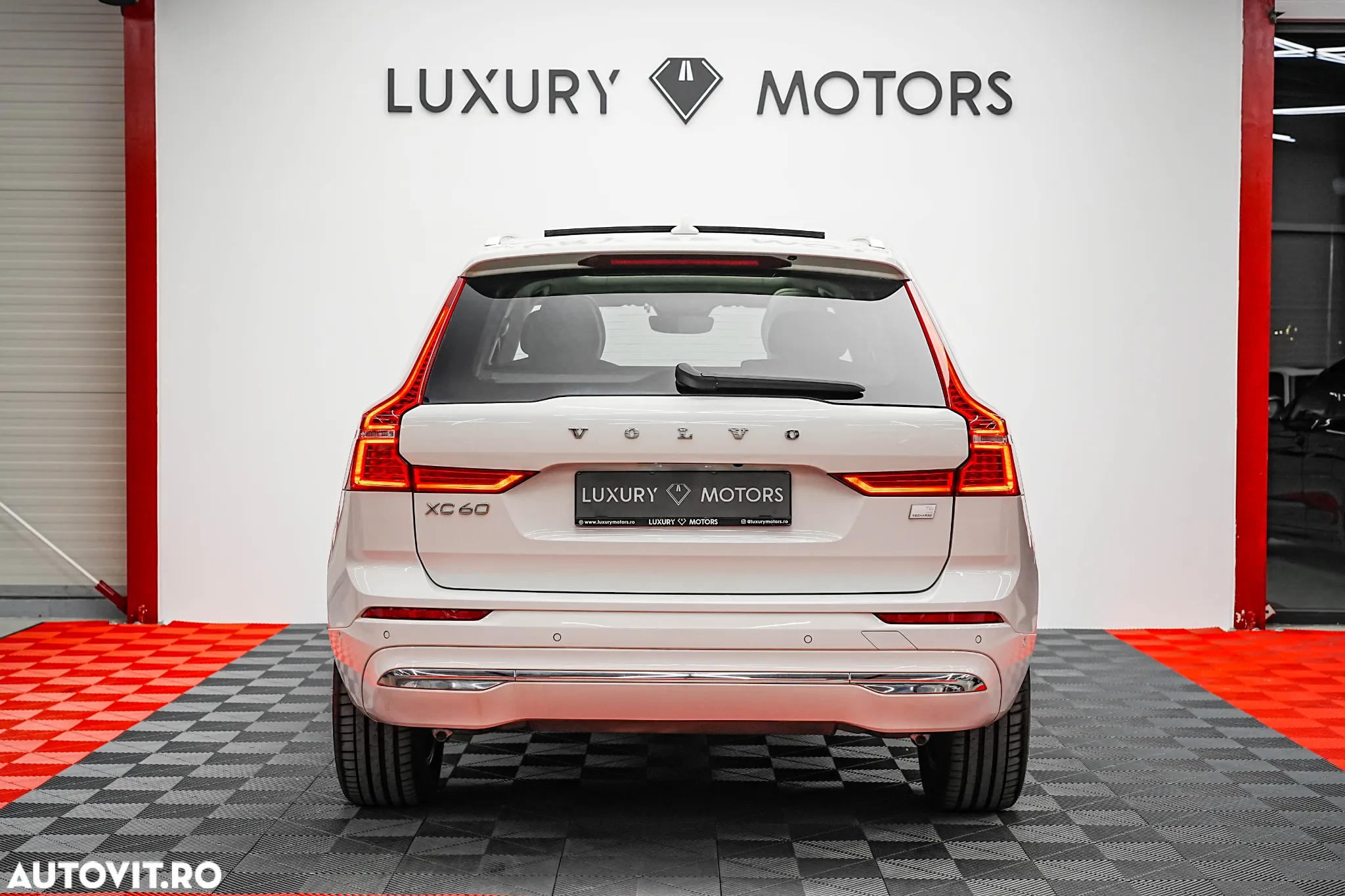 Volvo XC 60 Recharge T6 Twin Engine eAWD Inscription Expression - 7
