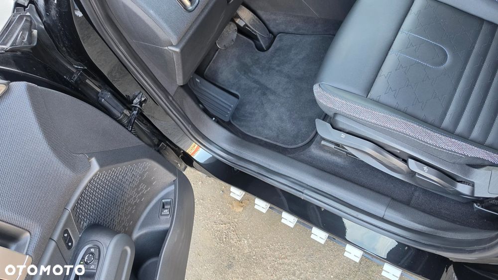 MINI Countryman E Classic Trim - 36