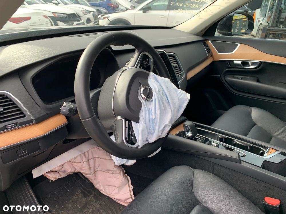 Volvo XC 90 - 10