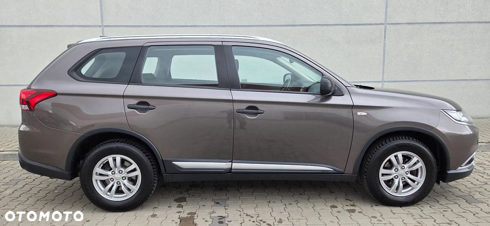 Mitsubishi Outlander 2.0 2WD Diamant Edition - 8