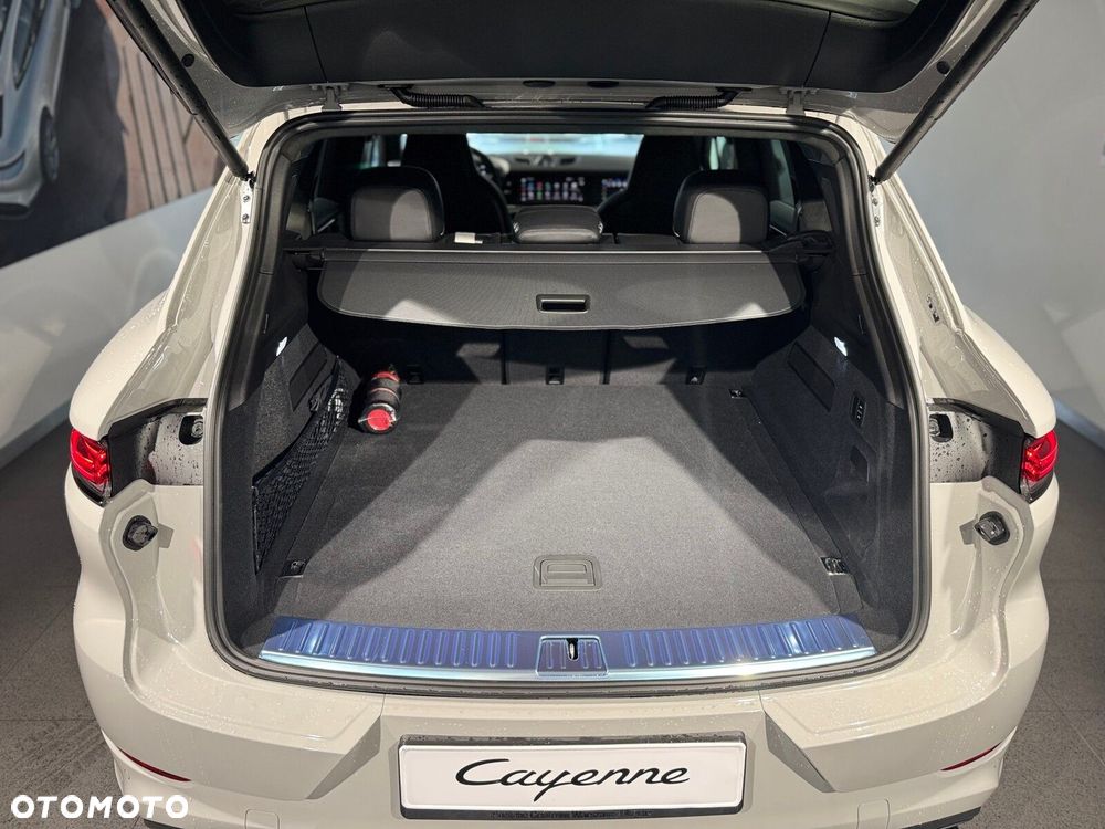 Porsche Cayenne - 10