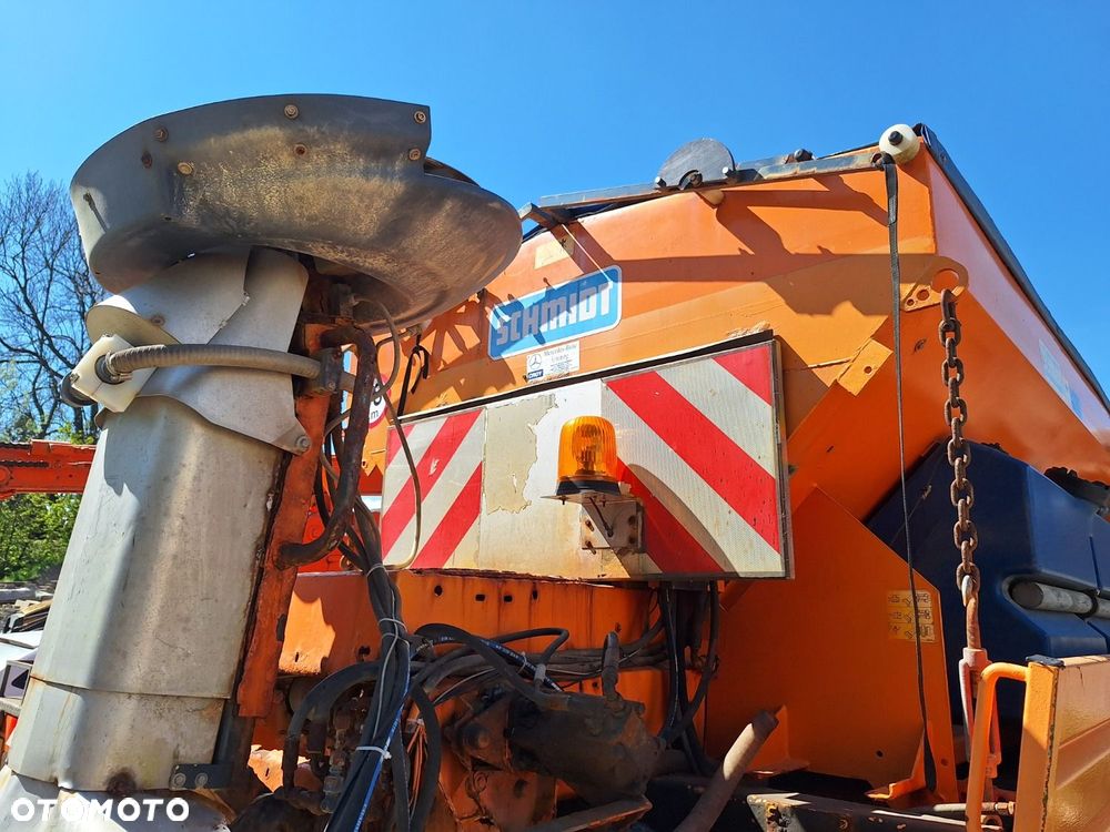 JAC Unimog U 1650 4X4 + Příslušenství - 31