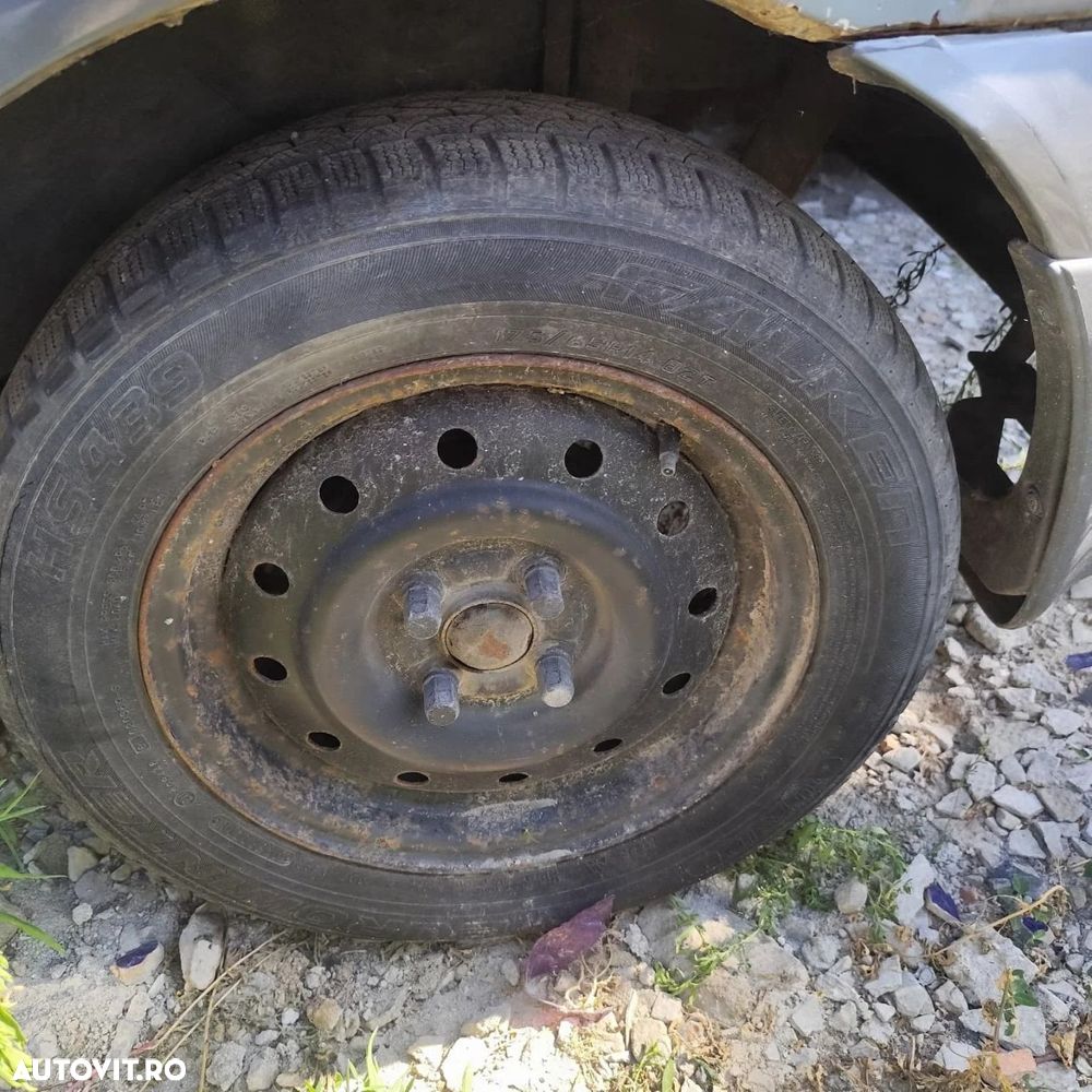 Dezmembrari Daihatsu Sirion (M100) (1998-2015) - 4