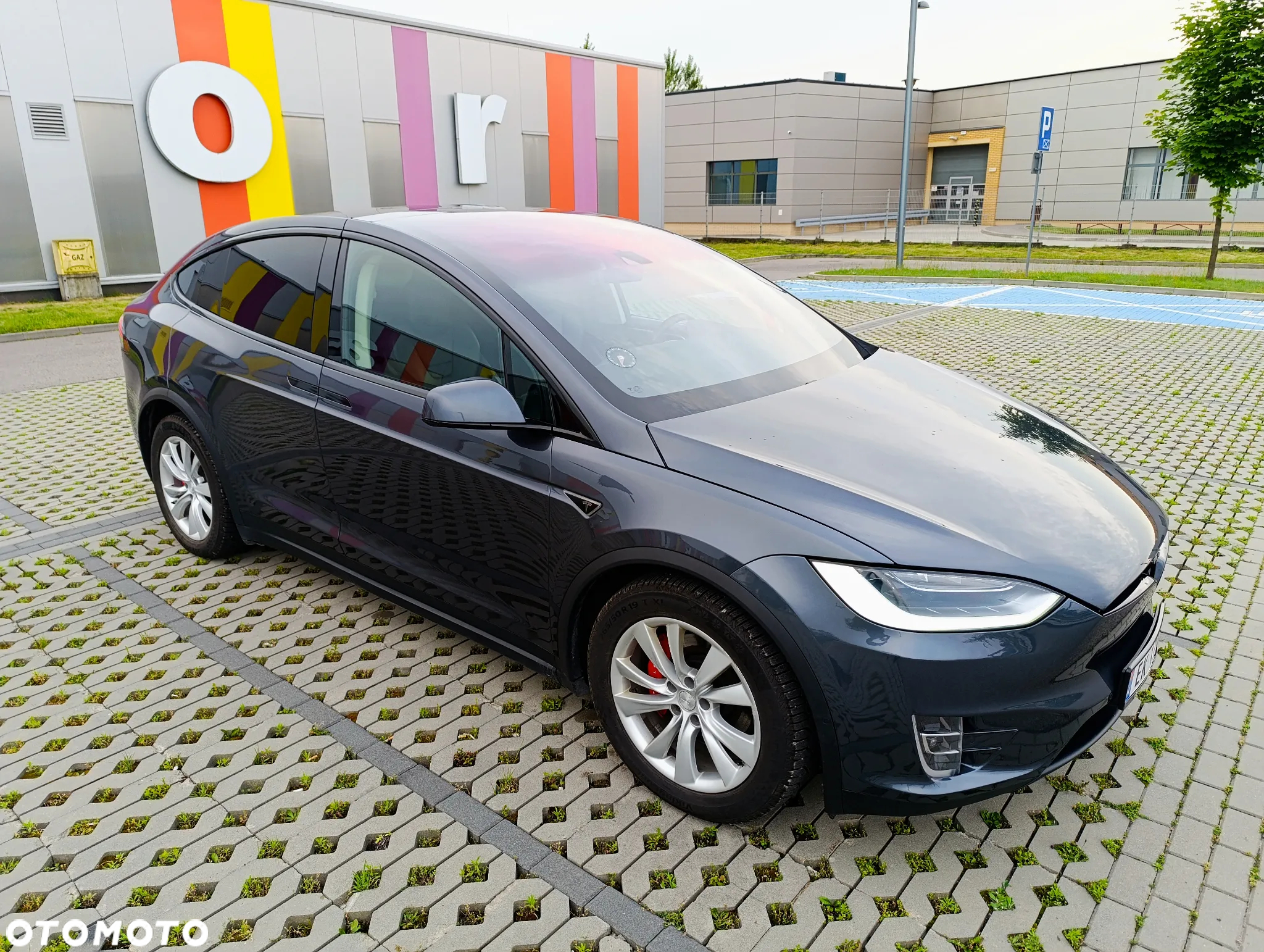 Tesla Model X Performance - 5