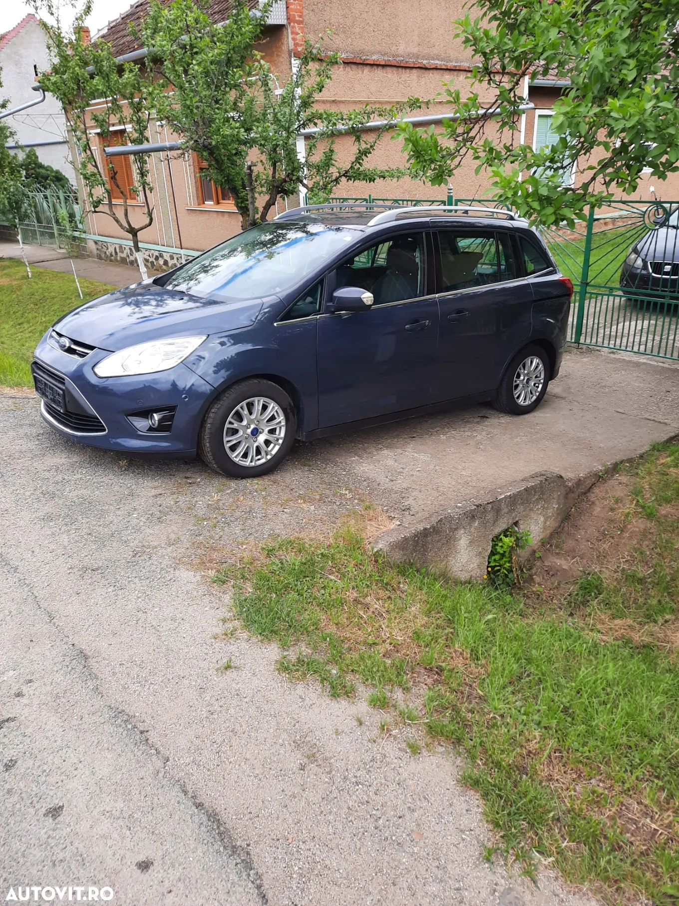 Ford Grand C-Max 1.6 TDCi Start-Stop-System Titanium - 1