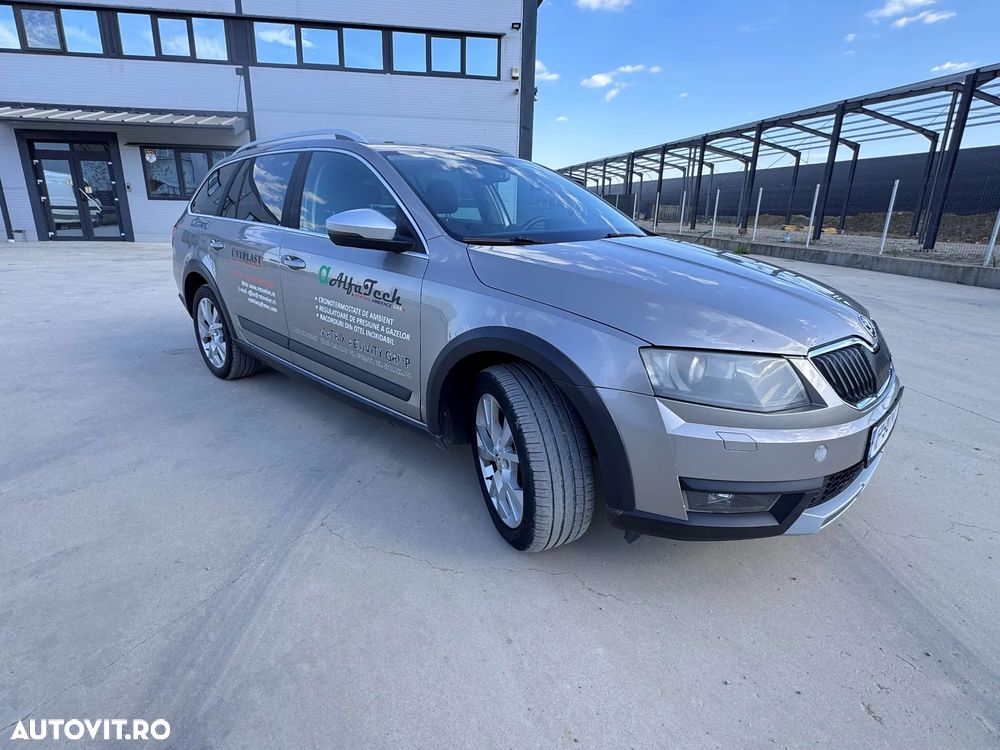 Skoda Octavia 2.0 TDI 4x4 DSG Scout - 2