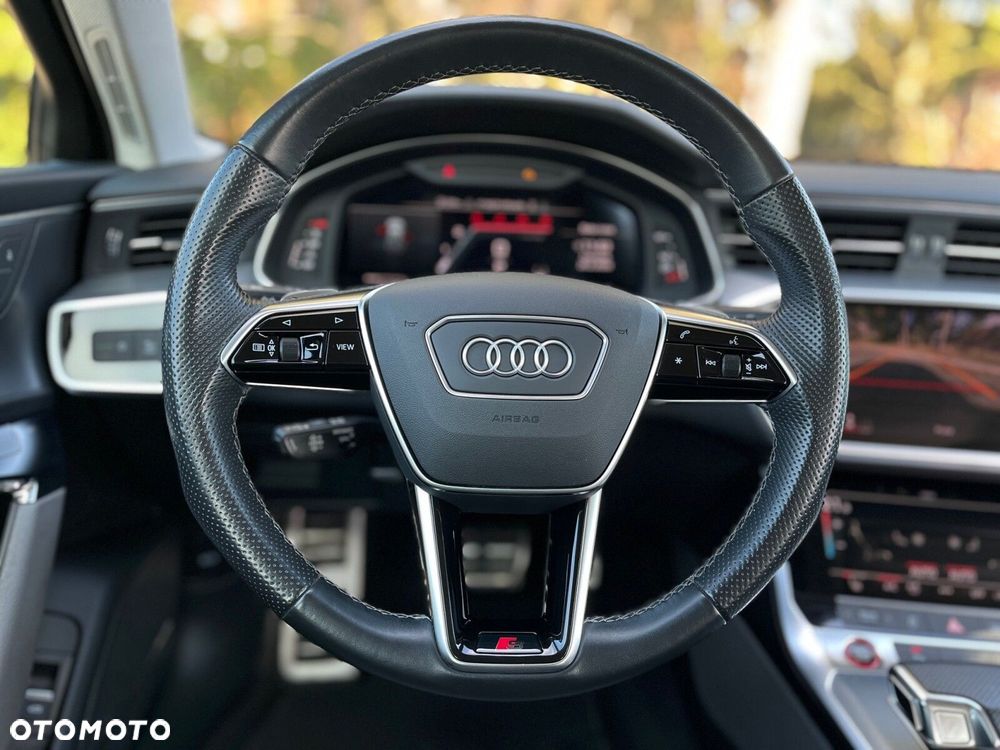 Audi S6 Avant - 25