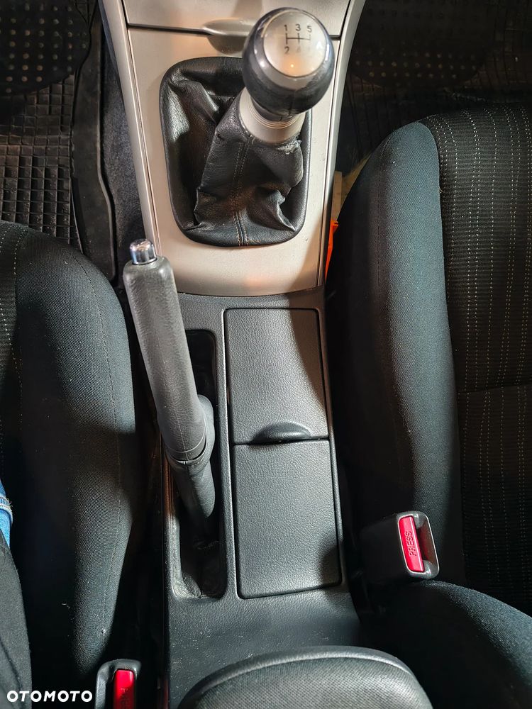 Toyota Corolla 1.6 VVT-i Prestige - 17