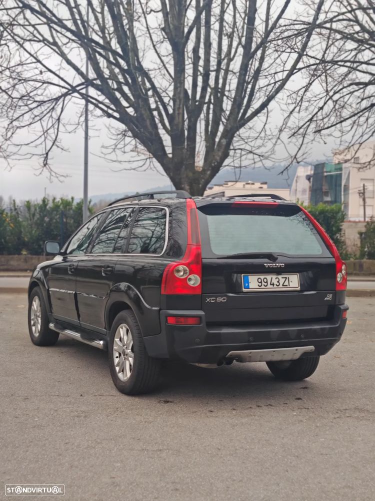 Volvo XC 90 2.4 D5 7L Nivel 3 - 6